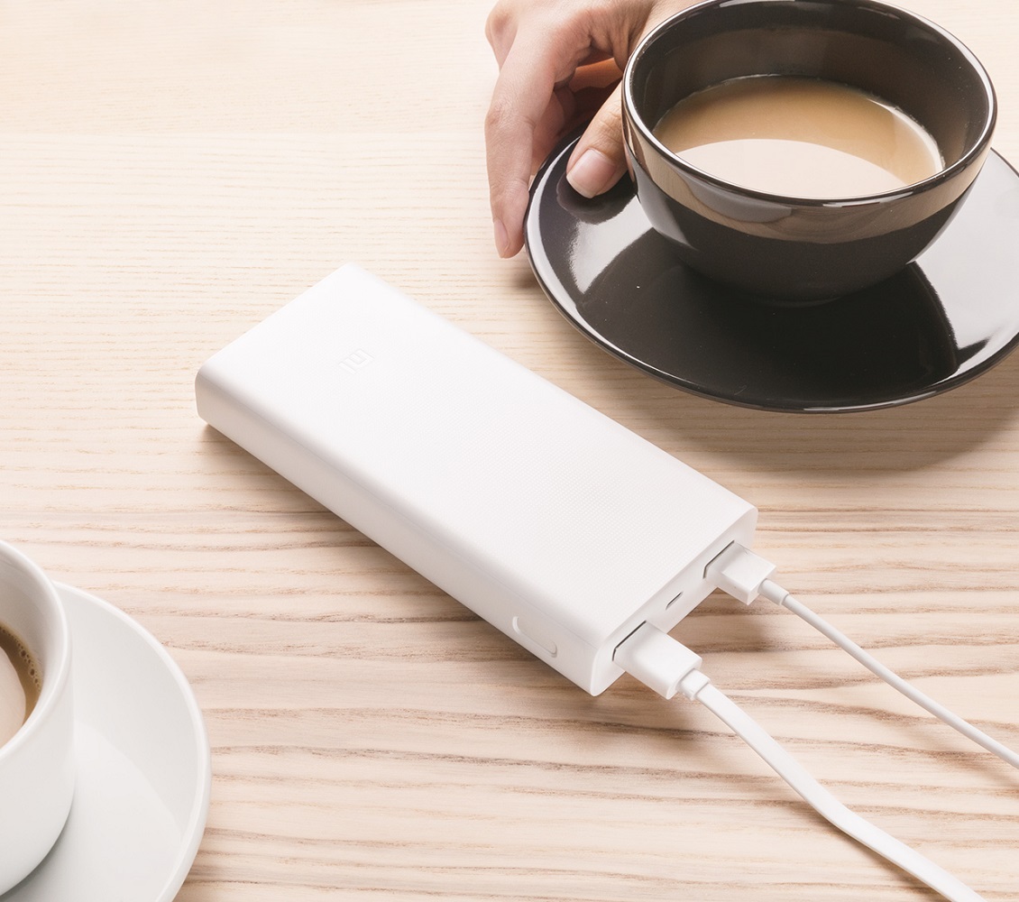 Batterie externe Xiaomi Mi Power Bank 2C cherge 2 appareils simultanement Batterie externe Xiaomi Mi Power Bank 2C cherge 2 appareils simultanement