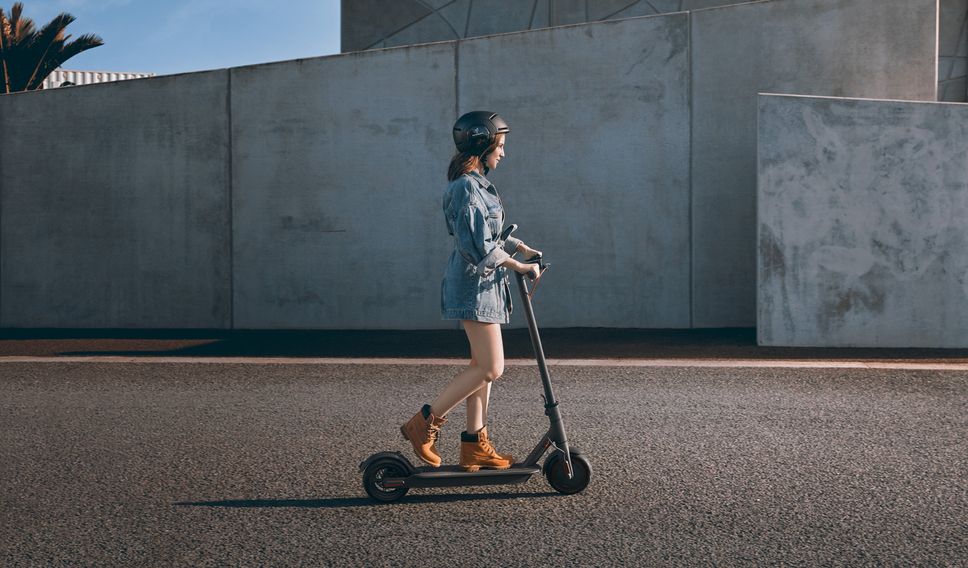 Trottinette Xiaomi Mi Electric Scooter Pro Noir Facile à utiliser Trottinette Xiaomi Mi Electric Scooter Pro Noir Facile à utiliser