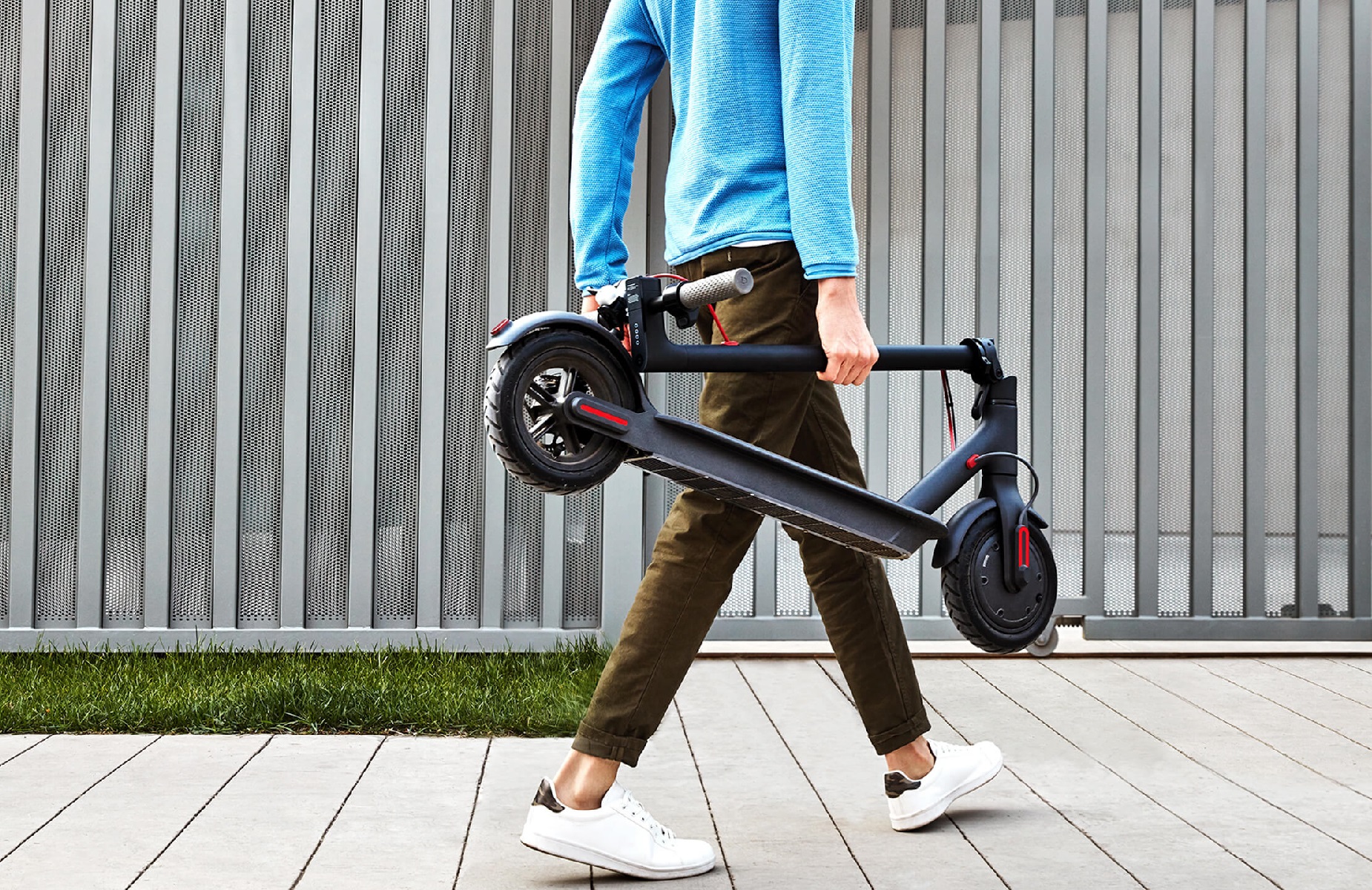 Trottinette Xiaomi Mi Electric Scooter Transportable Trottinette Xiaomi Mi Electric Scooter Transportable